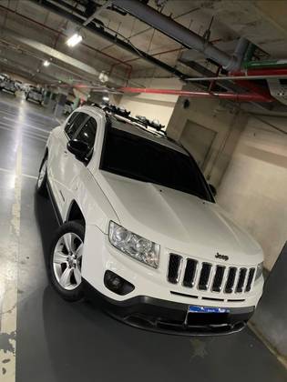 JEEP COMPASS 2.0 SPORT 4X2 16V GASOLINA 4P AUTOMÁTICO JEEP COMPASS 2.0 SPORT 4X2 16V GASOLINA 4P AUTOMÁTICO